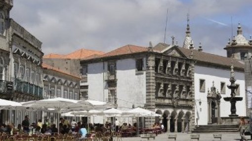 Covid-19: Viana do Castelo entrega geradores de ozono a forças de socorro e emergência