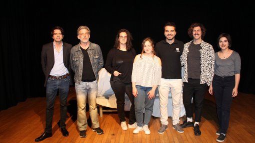 Covid-19: Companhia de teatro de Gondomar ensaia ‘online’ e ajuda artistas sem trabalho