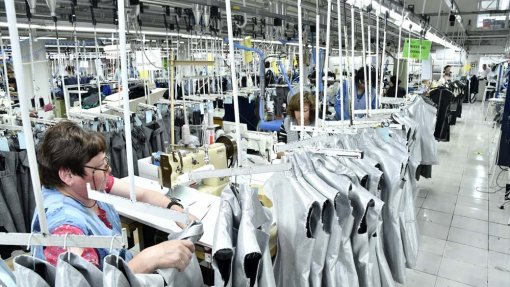 Covid-19: Mais de 60% do têxtil com quebra superior a 50% nas encomendas em abril
