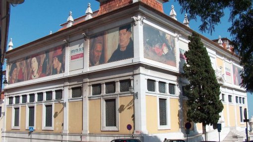 Covid-19: Menos turismo e falta de vigilantes condicionam regresso ao Museu de Arte Antiga