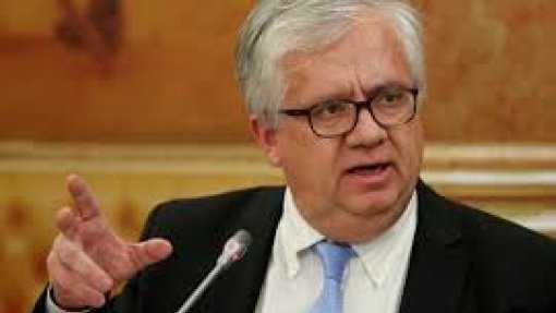 Covid-19: 1º de Maio celebrado em local fixo e com número limitado de pessoas - Governo