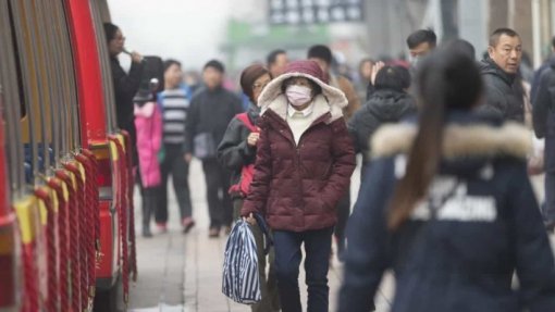 Covid-19: Últimos doze pacientes em Wuhan receberam alta no domingo