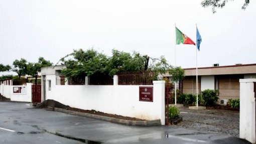 Covid-19: Embaixada portuguesa em Cabo Verde diz que não haverá voos de repatriamento antes de 02 de maio