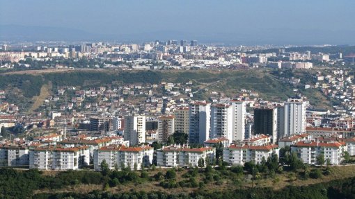 Covid-19: Seis infetados em quinta em Odivelas onde vivem 24 pessoas