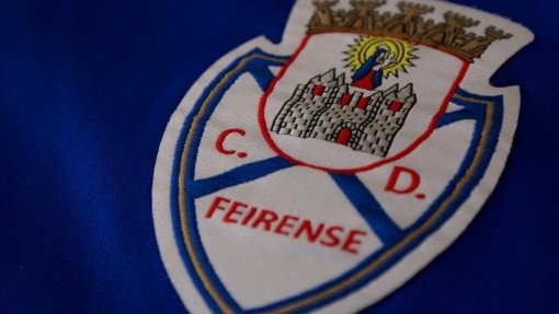 Covid-19: Plantel do Feirense regressa aos treinos de forma individual