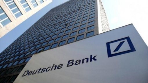 Lucros do Deutsche Bank caem 67% no primeiro trimestre devido à pandemia