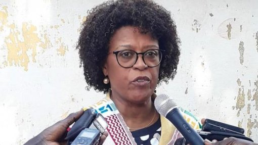 Ministra da Justiça do Governo guineense de Aristides Gomes já está em Portugal