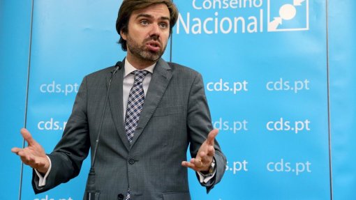 Covid-19: CDS-PP pede ao Governo que simplifique processos de ‘lay-off’