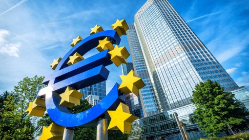 Covid-19: Economia recua na zona euro e UE no 1.º trimestre - Eurostat
