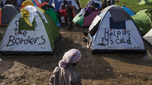 Covid-19: Pedidos de asilo na UE caíram para metade em março devido à pandemia