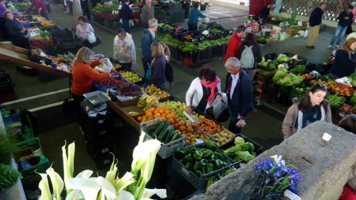 Covid-19: Amarante reabre mercado municipal só para produtos agroalimentares