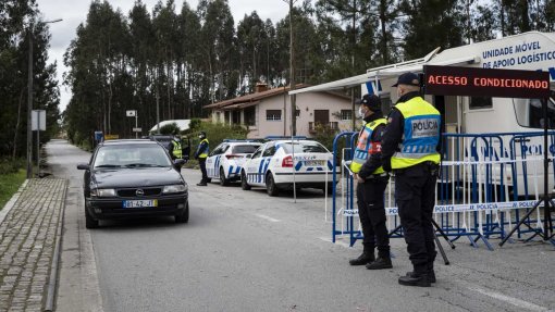 Covid-19: Mulher de 76 anos infetada detida na rua pela PSP de Ovar