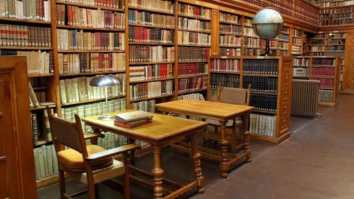 Covid-19: Bibliotecas e arquivos são os primeiros equipamentos culturais a reabrir