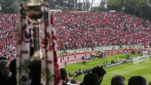 Covid-19: Governo autoriza I Liga, Taça e desportos individuais ao ar livre