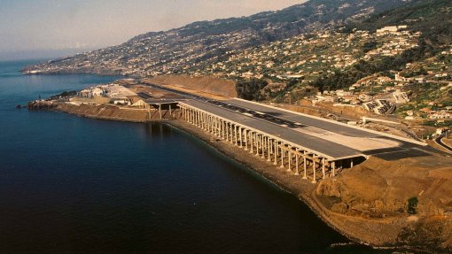 Covid-19: Madeira mantém aeroporto condicionado e quarentena para todos os passageiros