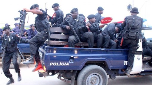 Covid-19: Polícia angolana denuncia incumprimento de juiz e ex-ministro