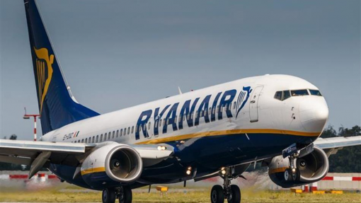 Covid-19: Ryanair pode eliminar até 3 mil empregos em dois anos por quebra na procura