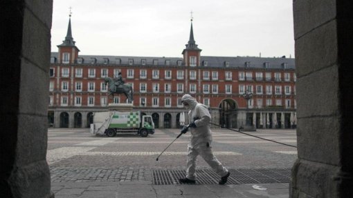 Covid-19: Espanha regressa a pouco e pouco à normalidade possível