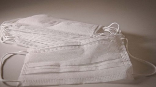 Covid-19: Azambuja vai distribuir 1.200 máscaras pela população mais desfavorecida