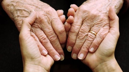 Covid-19: Mulher mais velha a superar a doença é espanhola e tem 113 anos