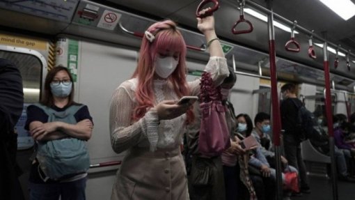 Covid-19: Dois novos infetados em Hong Kong põem fim a 24 dias sem contágio local