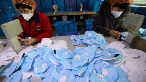 Covid-19: UE suspende entrega de máscaras de fabrico chinês por questões de qualidade