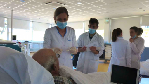 Covid-19: Alunos de enfermagem de Portalegre regressam aos estágios curriculares segunda-feira