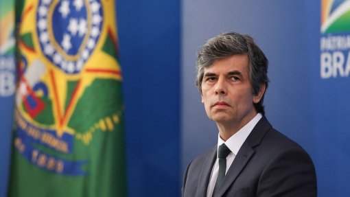 Covid-19: Ministro da Saúde do Brasil pede demissão