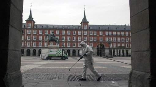 Covid-19: Número diário de mortes em Espanha continua a baixar com 59 nas últimas 24 horas