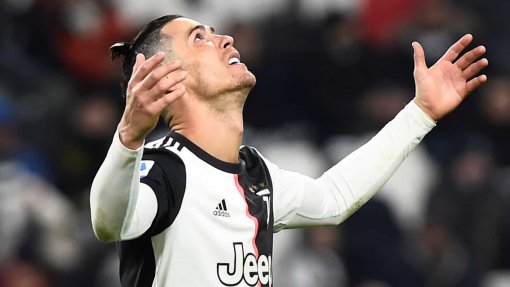 Covid-19: Cristiano Ronaldo regressou ao centro de treinos da Juventus