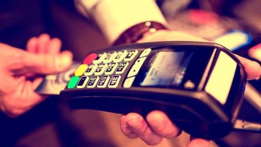 Covid-19: Abertura dos restaurantes faz subir em 10% compras com multibanco na 2.ª feira