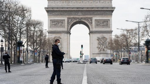 Covid-19: Paris quer suspensão das regras de disciplina orçamental também em 2021