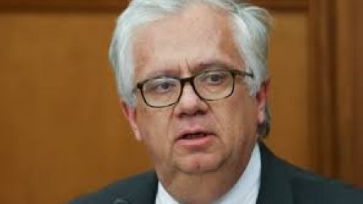 Covid-19: Circulação de emigrantes é prioridade nas negociações com Europa - Ministro
