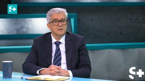 Covid-19: SNS reforçado com cerca de 3.000 profissionais de saúde durante a pandemia