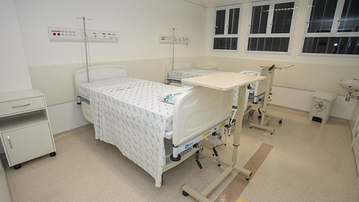 Covid-19: Medo impede pais de levar filhos com necessidades paliativas ao hospital