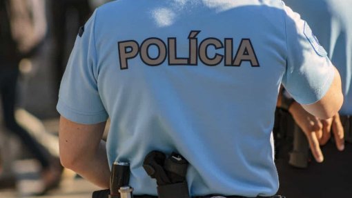 Covid-19: Costa anuncia mais polícias nas ruas e com mais poderes contra festas ilegais