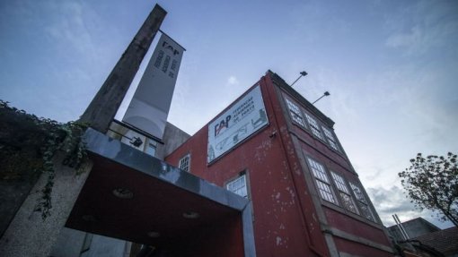 Covid-19: Quase 80% dos estudantes universitários do Porto sentiu aumento de ansiedade ou depressão - Inquérito