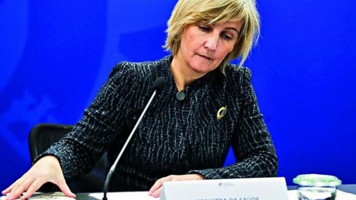 Covid-19: Ministra garante que SNS tem capacidade para responder às necessidades
