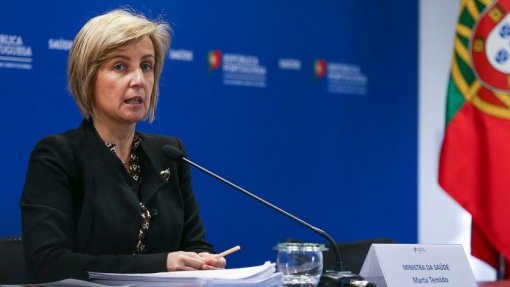 Covid-19: Ministra diz que novos casos no país estão ligados a surtos conhecidos