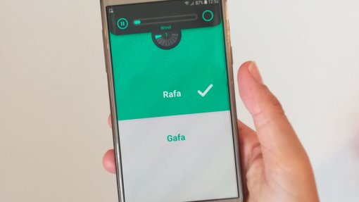 Escola de Saúde de Coimbra cria aplicação para treino auditivo com telemóvel