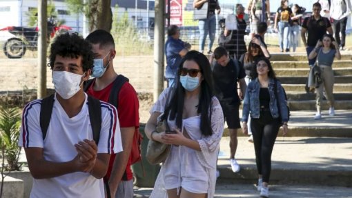 Regresso à escola essencial para combater desigualdades e proteger crianças em risco