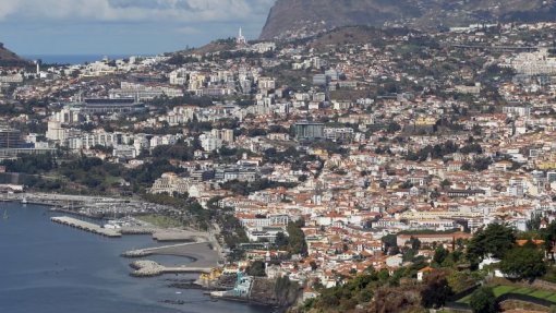 Covid-19: Madeira mantém dois doentes ativos e identifica um caso suspeito no aeroporto