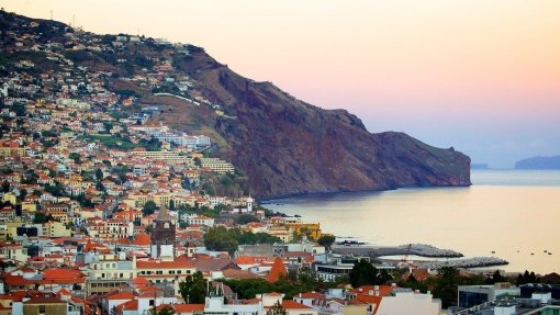 Covid-19: Madeira mantém dois casos ativos e alerta para “desconfinamento inseguro” no país