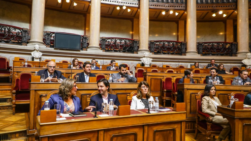 Covid-19: PSD quer reuniões quinzenais sobre situação epidemiológica no país