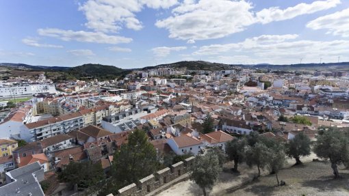 Covid-19: Segurança Social fecha lar ilegal em Torres Vedras com 23 utentes