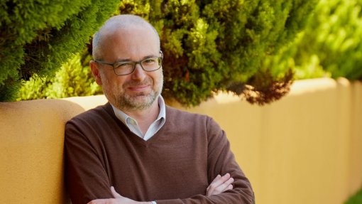 Covid-19: Bastonário prevê que 2020 seja um ano pior a nível de saúde mental no trabalho