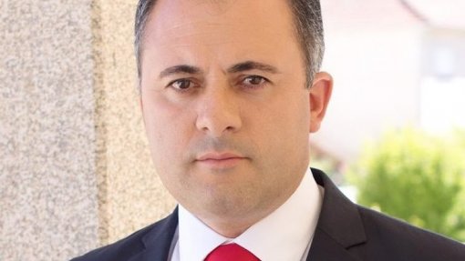 Covid-19: Associação diz que há &quot;apreensão&quot; entre lusodescendentes para férias em Portugal