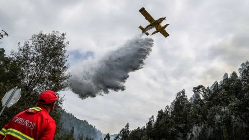 Portugal continental quase todo em risco máximo, muito elevado e elevado de incêndio