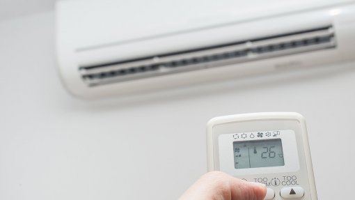 Covid-19: Risco de ar condicionado é muito baixo se manutenção for cumprida