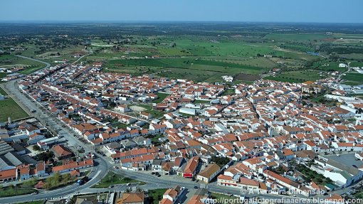 Covid-19: Cafés e creche fecham e mercado cancelado na vila alentejana de Vimieiro
